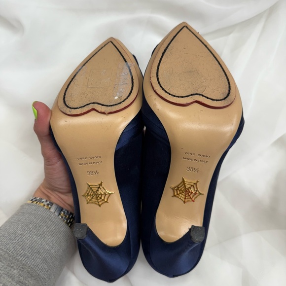 CHARLOTTE OLYMPIA NAVY BLUE SATIN DEBONAIRE PUMPS SIZE 38.5 - Picture 7 of 9